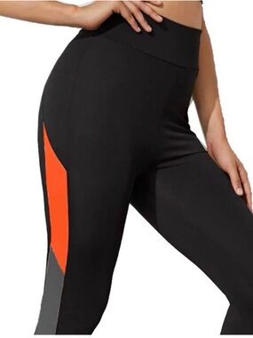 High-Waist Colorblock Performance Leggings - Black & Orange